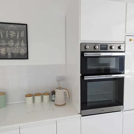 Cosy Bee And Apartment Bournemouth Exterior foto