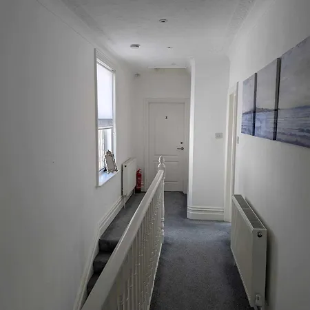 Cosy Bee And Apartment Bournemouth Exterior foto