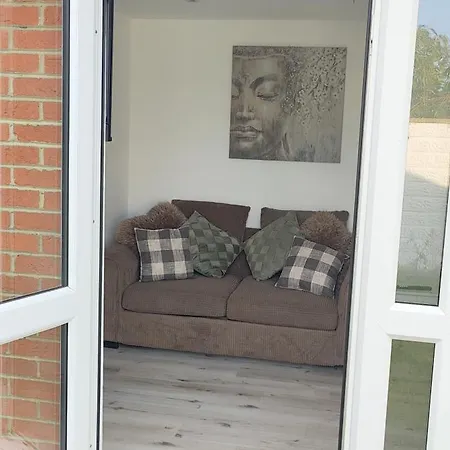 Cosy Bee And Apartment Bournemouth Exterior foto